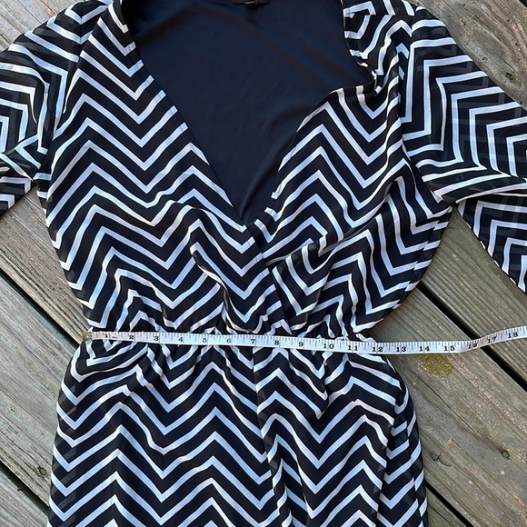 NWT Express contemporary dress XS-S - Picture 8 of 10